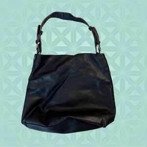 Slouchy style leather bag